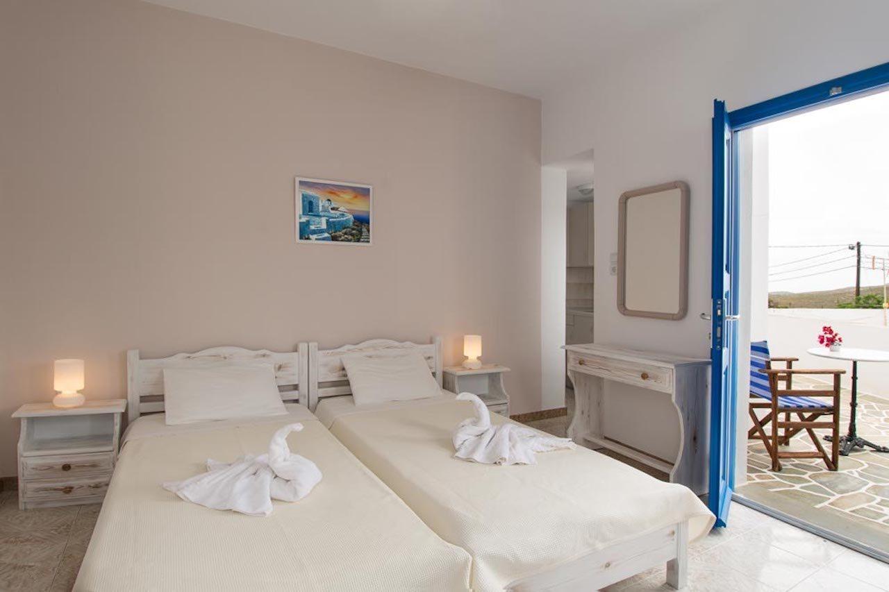 Evgenia Rooms And Apartments Folegandros Town Exterior foto