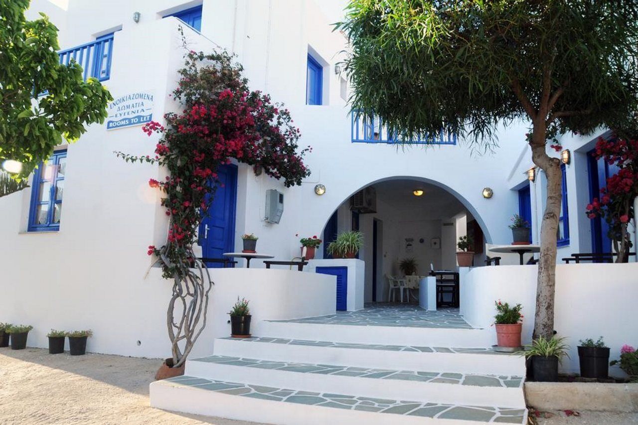 Evgenia Rooms And Apartments Folegandros Town Exterior foto