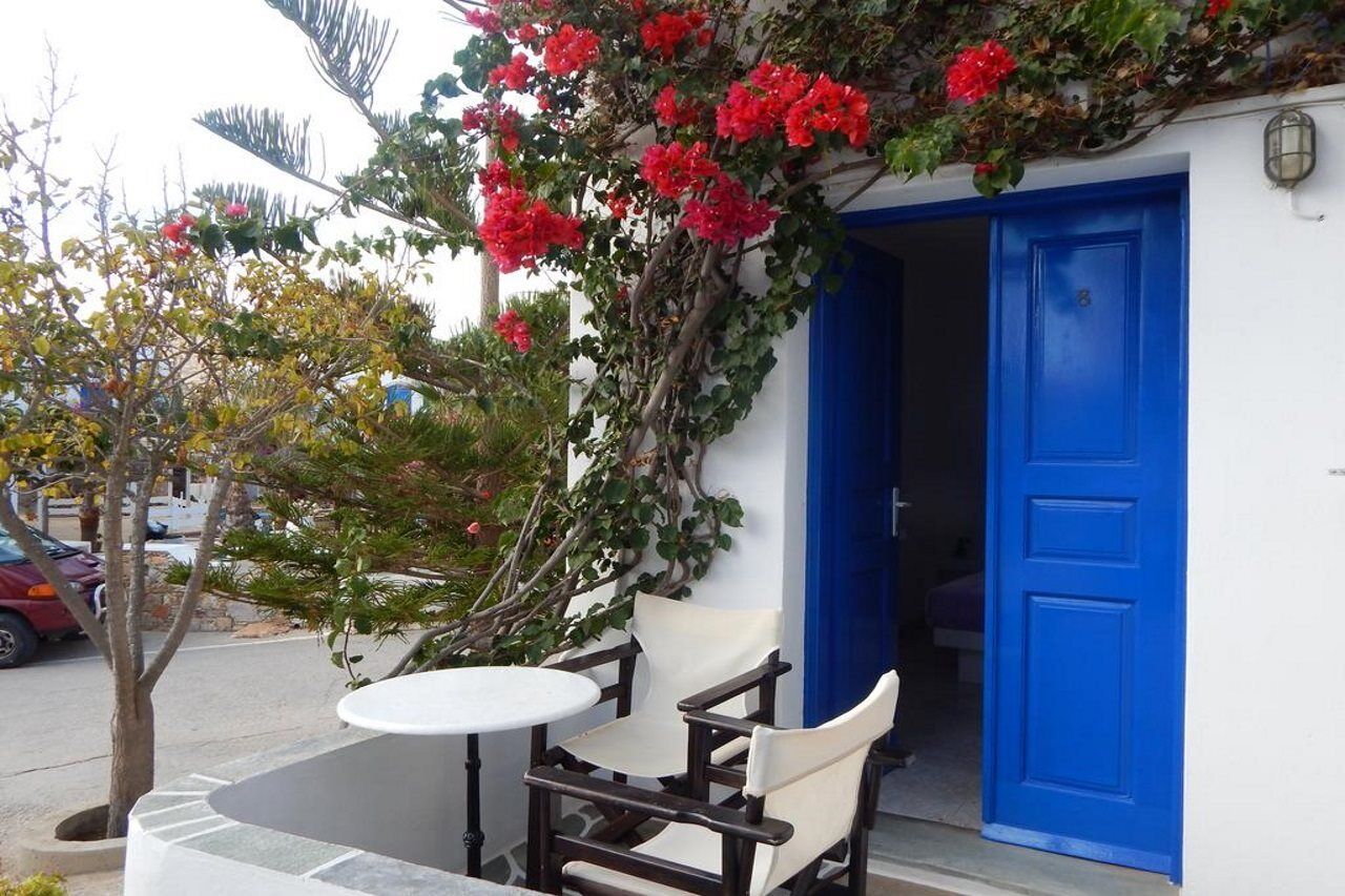 Evgenia Rooms And Apartments Folegandros Town Exterior foto