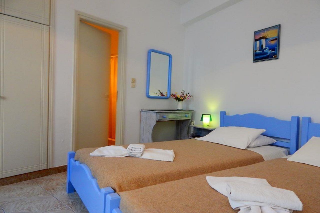 Evgenia Rooms And Apartments Folegandros Town Exterior foto